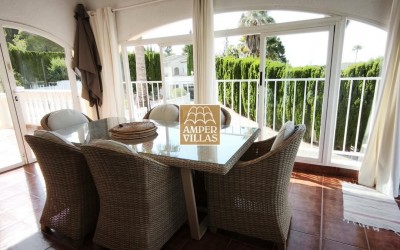 Spacious villa with guest apartment within short distance of the center of Altea la Vella.